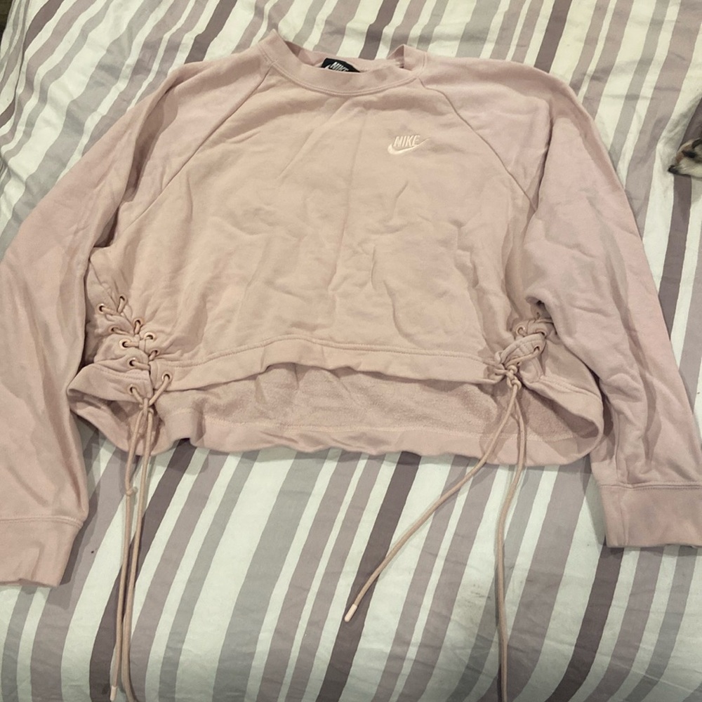 Woman’s Cropped Activewear Sweatshirt
